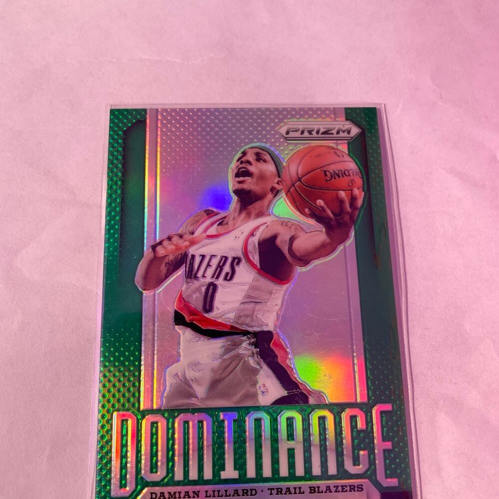 2013-14 panini green prizm dominance Damian Lillard basketball sports card